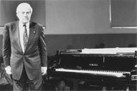 Il pianista Aldo Ciccolini nell'Aula Magna della Caserma Cernaia