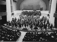 Orchestra Sinfonica e Coro di Torino della Rai diretta da Zoltan Pesko
