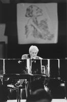 Il pianista Aldo Ciccolini nell'Aula Magna della Caserma Cernaia