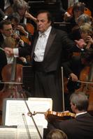 Charles Dutoit dirige la Philharmonia Orchestra