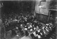 Ferenc Szekeres dirige l'Orchestra da Camera della Filarmonica Nazionale Ungherese e il Coro Madrigal di Budapest