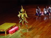 Danzatori e musicisti del Teatro Nazionale di Cambogia