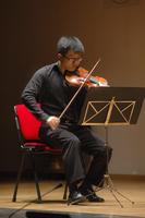 Yun-Peng Zhao al violino al concerto del Quatuor Diotima