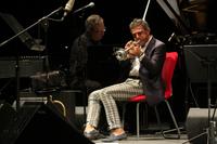 Paolo Fresu con il pianista Uri Caine e l'Alborada String Quartet