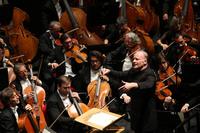 Orchestra e Coro del Teatro Regio diretti da Gianandrea Noseda