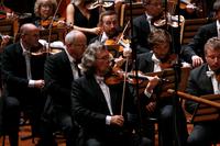 Orchestra Filarmonica di San Pietroburgo diretta da Yuri Temirkanov