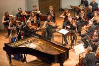 Orchestra Filarmonica di Torino diretta da Silvia Massarelli con la pianista Anna Kravtchenko